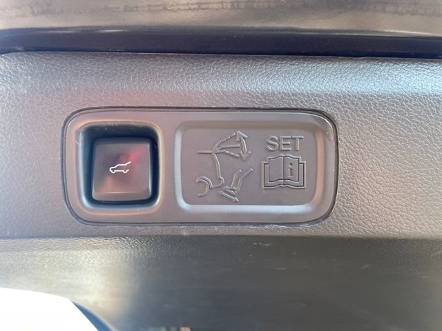 Certified 2022 Ford Expedition Platinum image 12