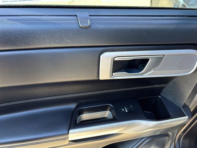 Certified 2022 Ford Explorer Limited w/ Equipment Group 301A image 16