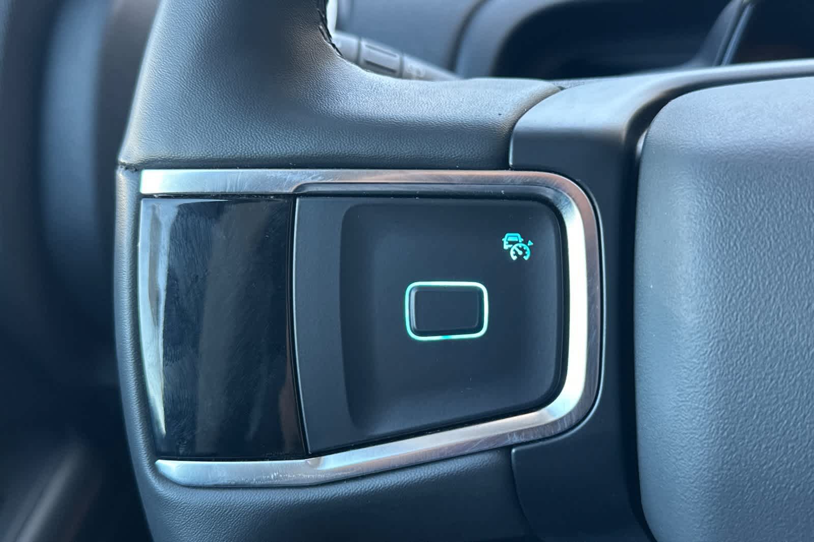 Certified 2025 Ford Expedition Active AWD/4WD image 29