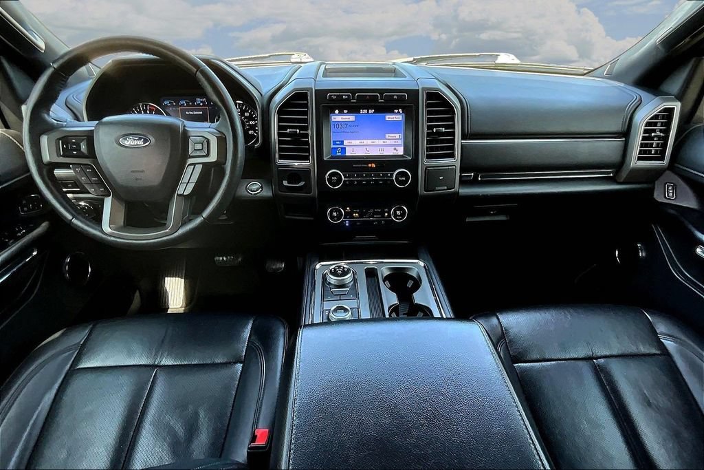 Certified 2019 Ford Expedition XLT w/ Equipment Group 202A AWD/4WD image 9