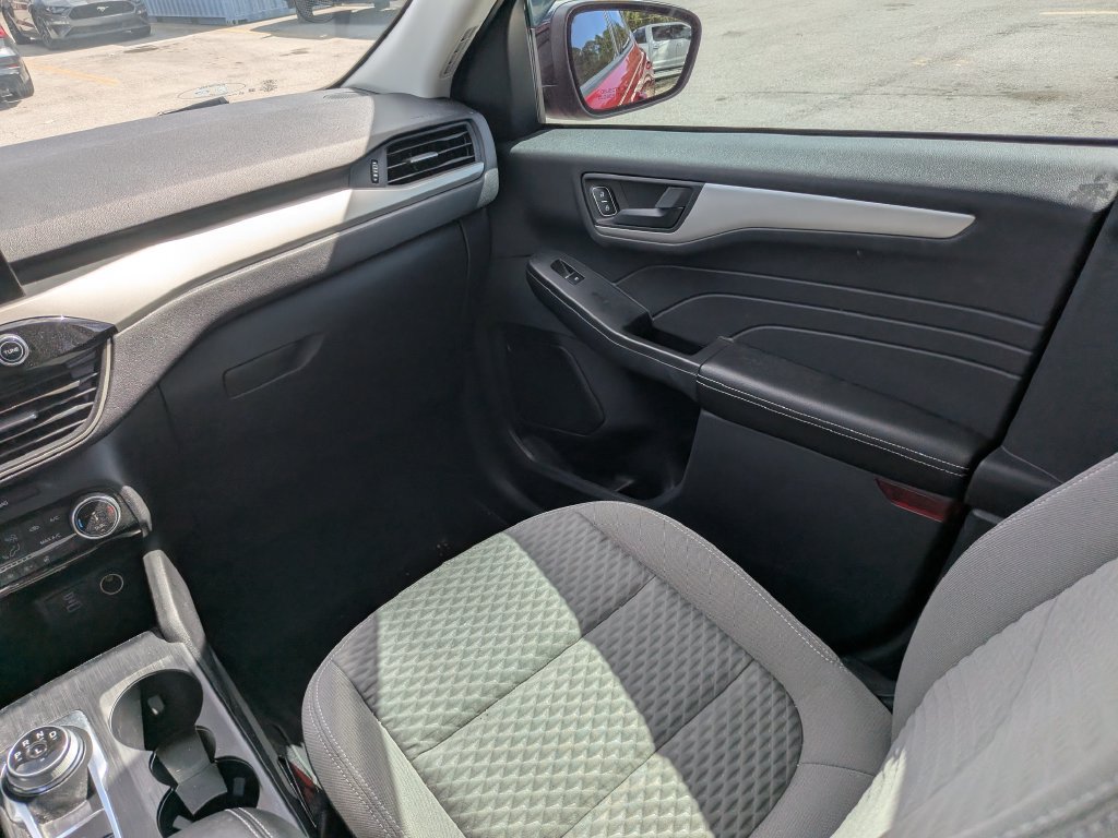 Certified 2022 Ford Escape SE w/ SE Sport Appearance Package FWD image 20
