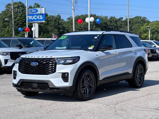 Certified 2026 Ford Explorer ST-Line w/ ST-Line Street Pack AWD/4WD image 3