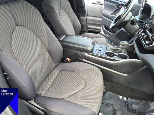 Used 2024 Toyota Highlander LE FWD image 36