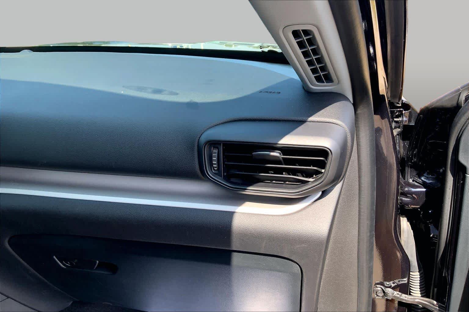 Certified 2023 Ford Explorer XLT AWD/4WD image 19
