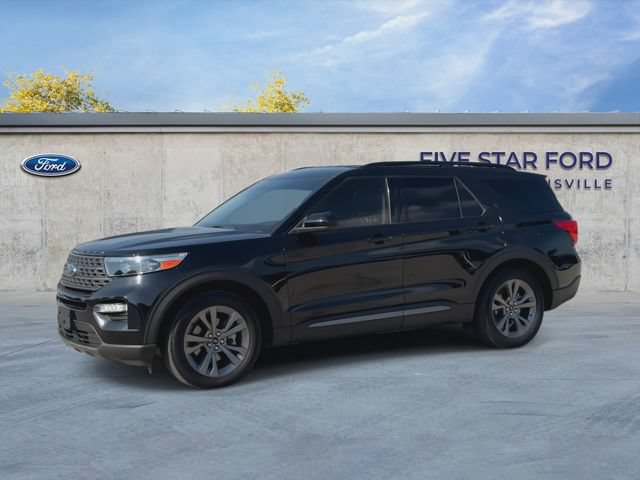 Certified 2023 Ford Explorer XLT w/ Equipment Group 202A RWD image 4
