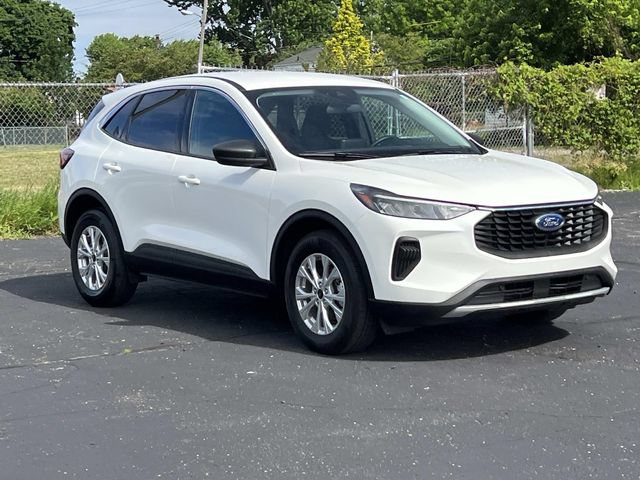 Certified 2023 Ford Escape Active AWD/4WD image 7