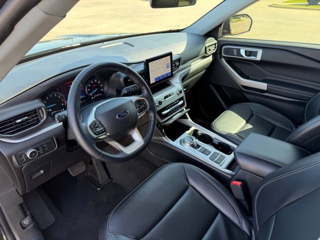 Certified 2022 Ford Explorer XLT w/ Equipment Group 202A image 12