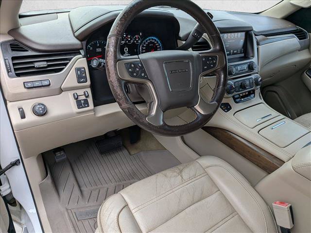 Used 2019 GMC Yukon XL Denali w/ Open Road Package RWD image 10