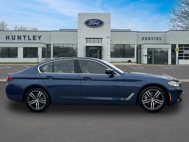 Used 2023 BMW 530i xDrive w/ Convenience Package AWD/4WD image 3
