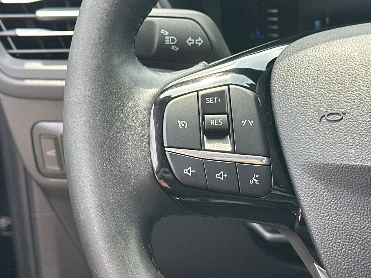 Certified 2024 Ford Escape Active AWD/4WD image 27