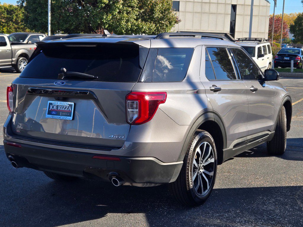 Certified 2022 Ford Explorer ST-Line image 11