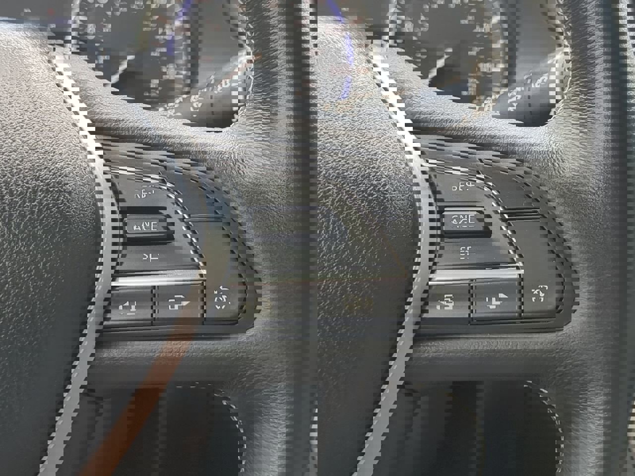 Used 2019 INFINITI Q60 3.0t Luxe w/ Essential Package image 24