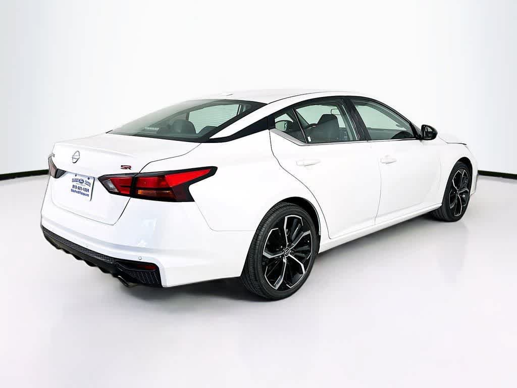 Used 2024 Nissan Altima 2.5 SR FWD image 24