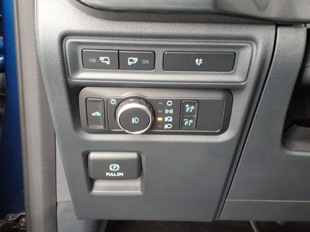 Certified 2022 Ford F150 XL w/ STX Appearance Package image 17