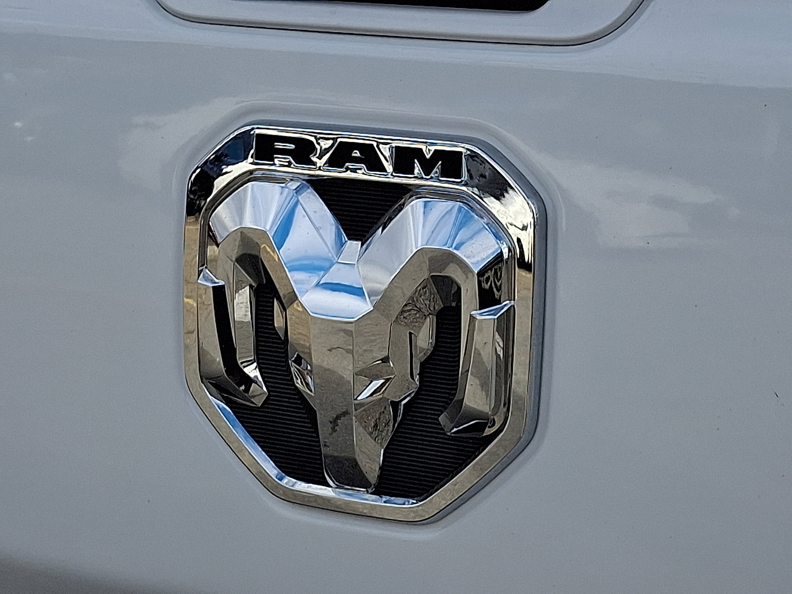 Used 2020 RAM 1500 Limited image 29