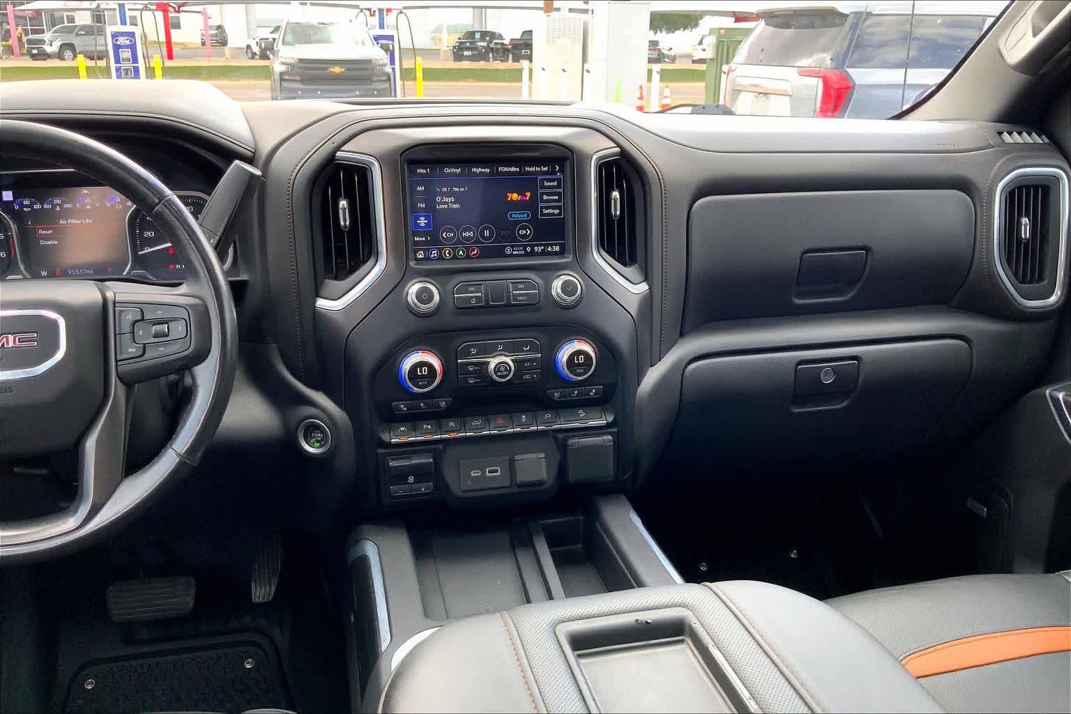 Used 2021 GMC Sierra 1500 AT4 w/ AT4 Premium Package AWD/4WD image 7