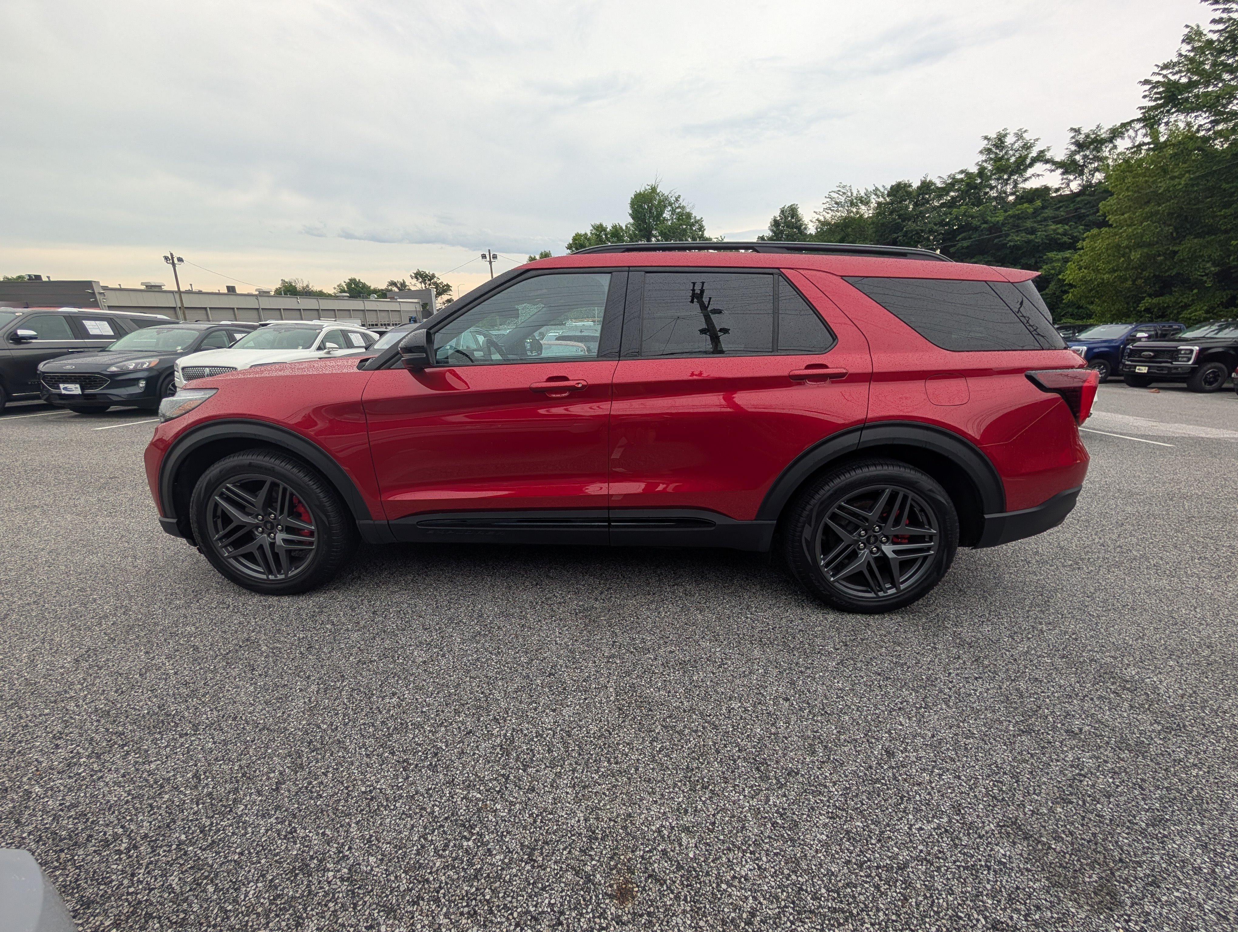 Certified 2025 Ford Explorer ST w/ Sun And Sound Package AWD/4WD image 3