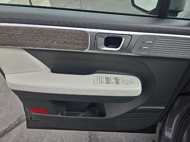 Used 2025 Hyundai Santa Fe Calligraphy image 11