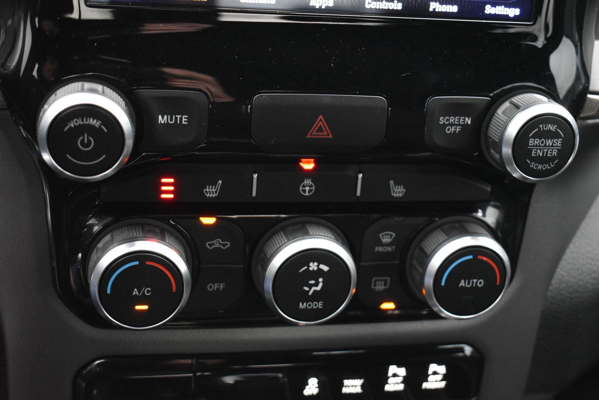 Used 2019 RAM 1500 Sport w/ Level 2 Equipment Group image 29