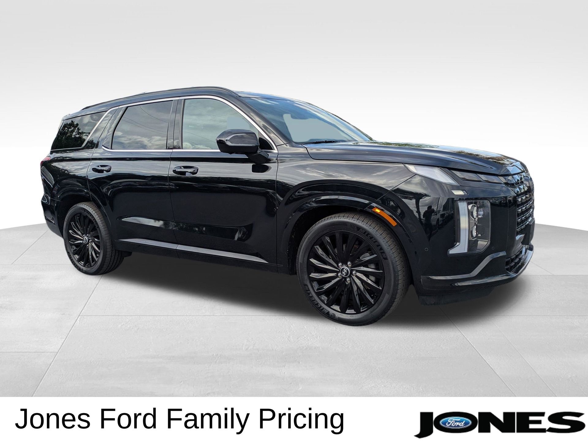 Used 2024 Hyundai Palisade Calligraphy AWD/4WD image 3