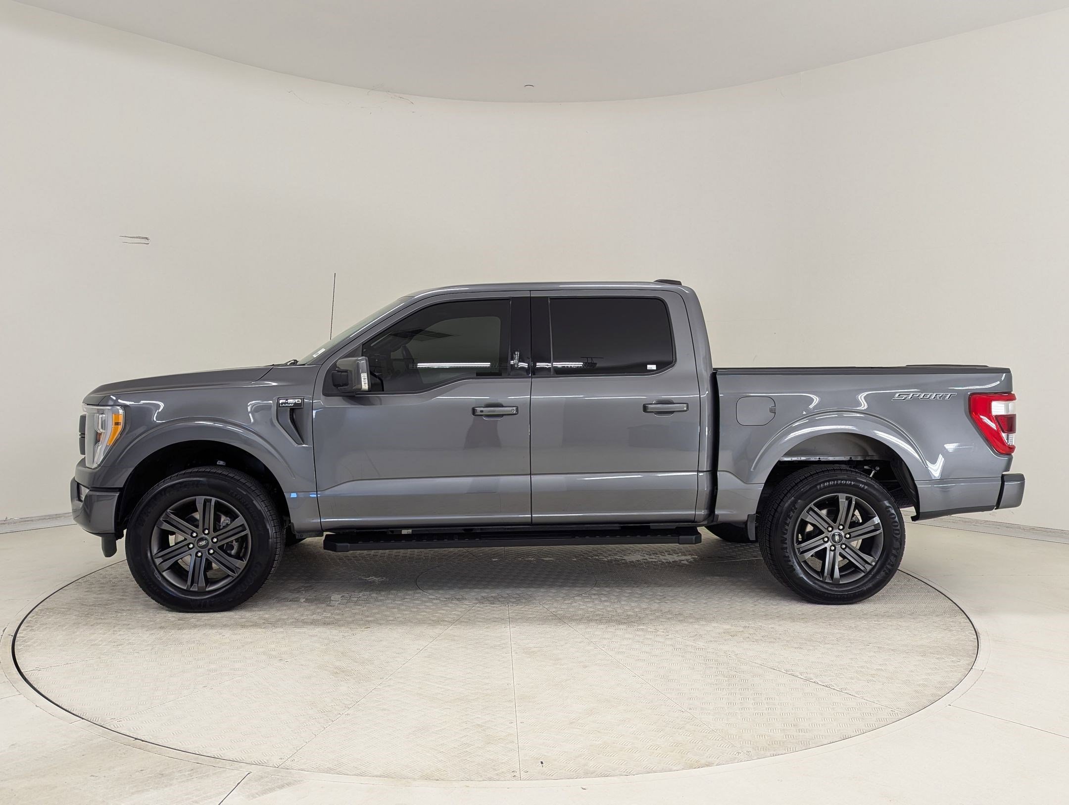Certified 2022 Ford F150 Lariat image 2