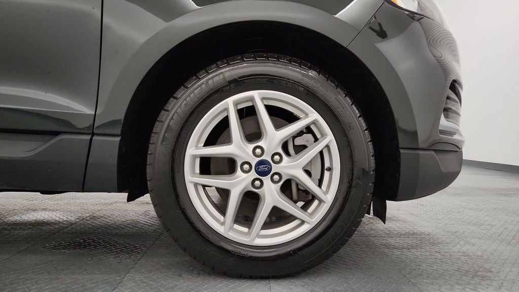 Certified 2022 Ford Edge SEL image 12