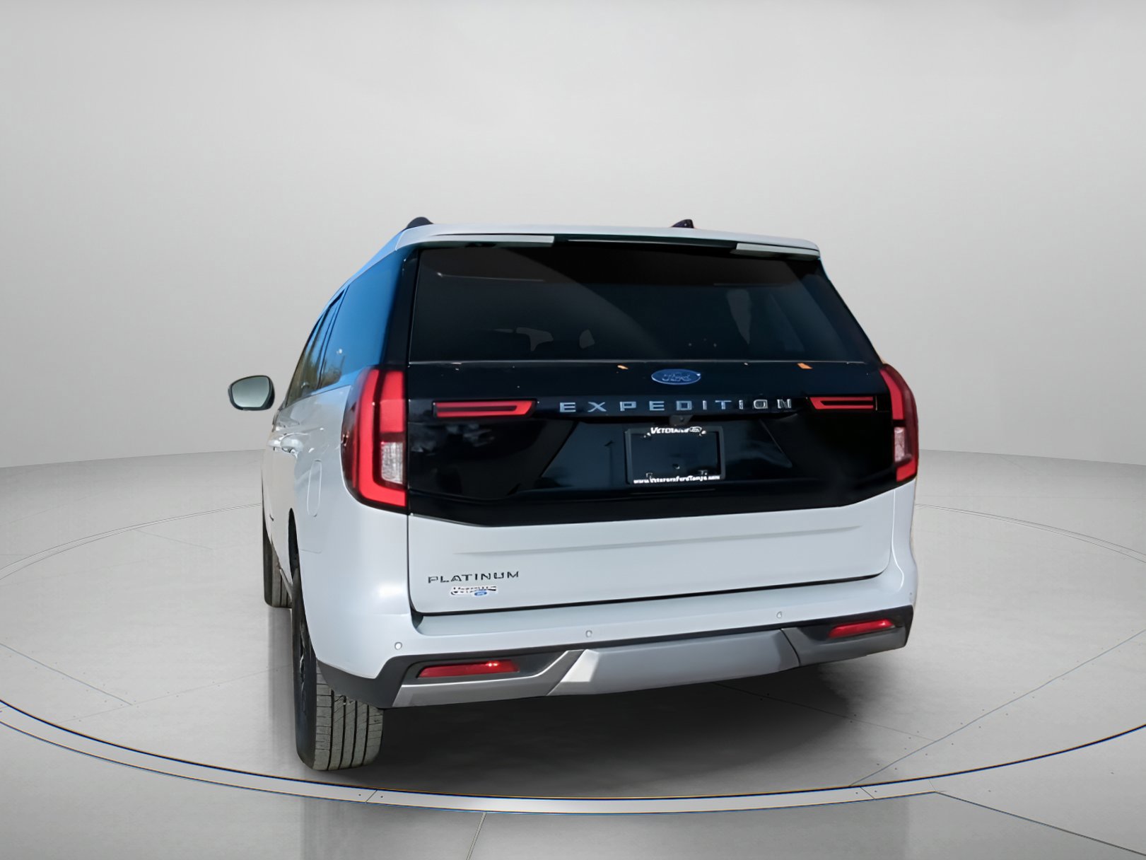 Certified 2025 Ford Expedition Platinum image 15