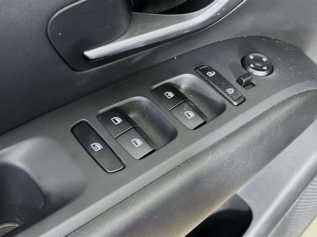 Used 2023 Hyundai Tucson SE FWD image 28