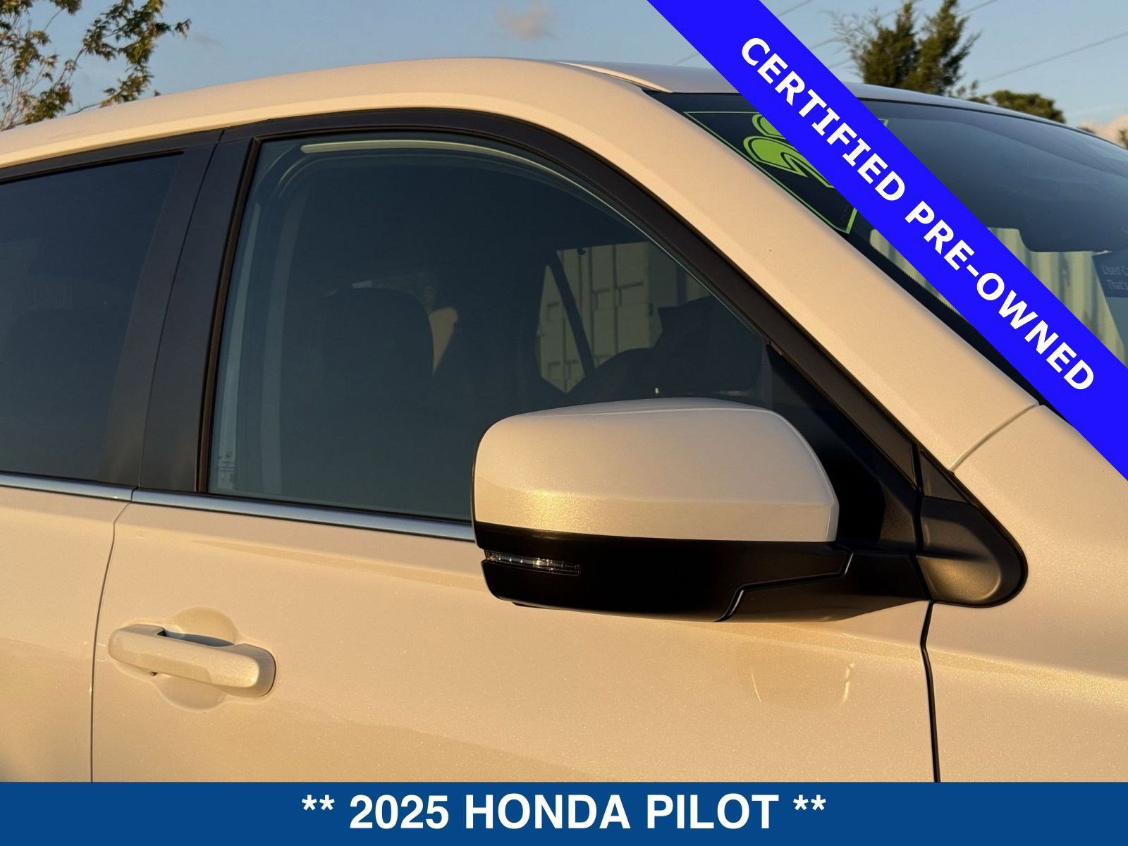 Used 2025 Honda Pilot EX-L image 10