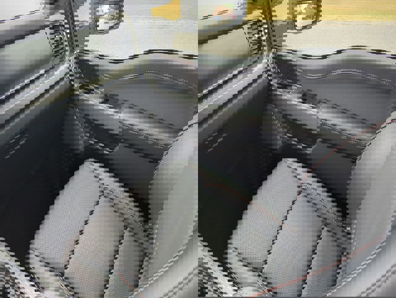 Certified 2024 Ford F250 Lariat w/ Lariat Ultimate Package AWD/4WD image 14