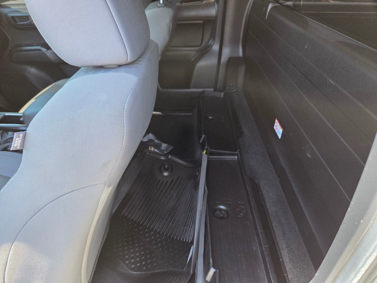 Used 2022 Toyota Tacoma SR RWD image 11