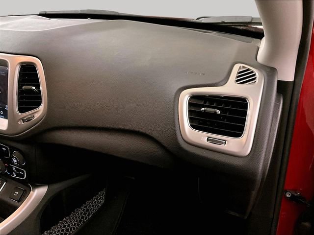 Used 2019 Jeep Compass Latitude w/ Popular Equipment Group FWD image 15