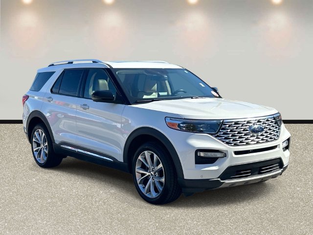 Certified 2021 Ford Explorer Platinum w/ Equipment Group 601A AWD/4WD image 3