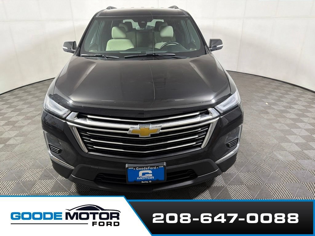 Used 2023 Chevrolet Traverse LT AWD/4WD image 3