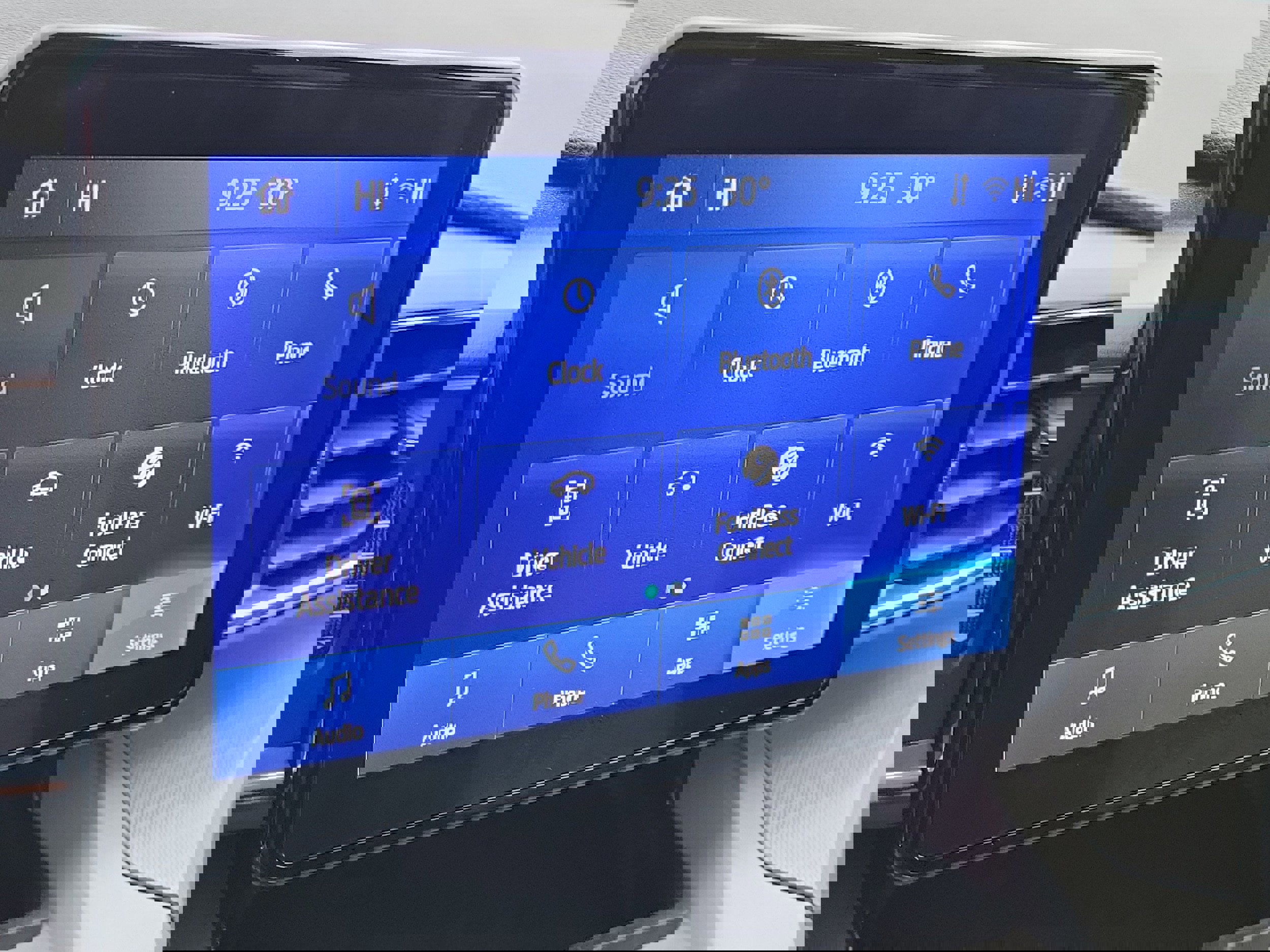 Certified 2023 Ford Explorer XLT w/ Equipment Group 202A image 28