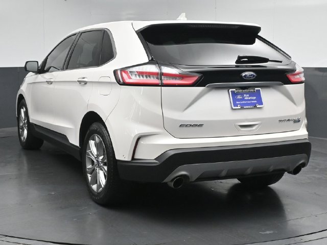 Certified 2019 Ford Edge Titanium w/ Equipment Group 301A AWD/4WD image 6