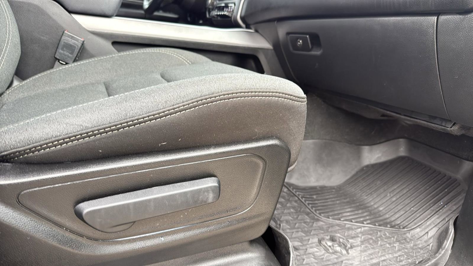 Used 2022 RAM 1500 Lone Star image 23