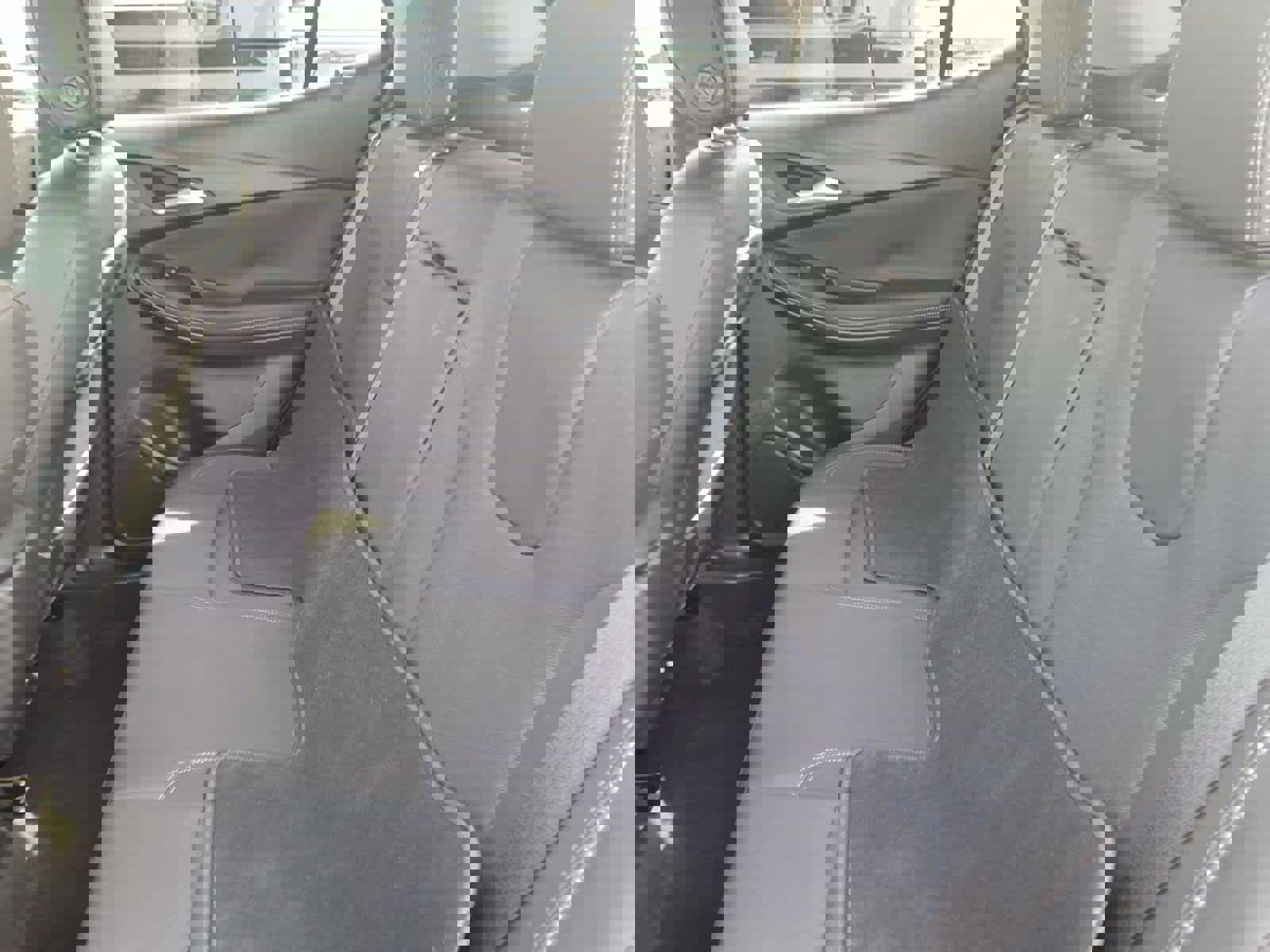 Used 2022 Buick Encore GX Select image 18