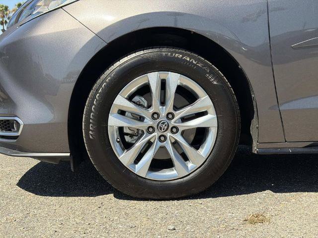 Used 2022 Toyota Sienna Limited AWD/4WD image 31
