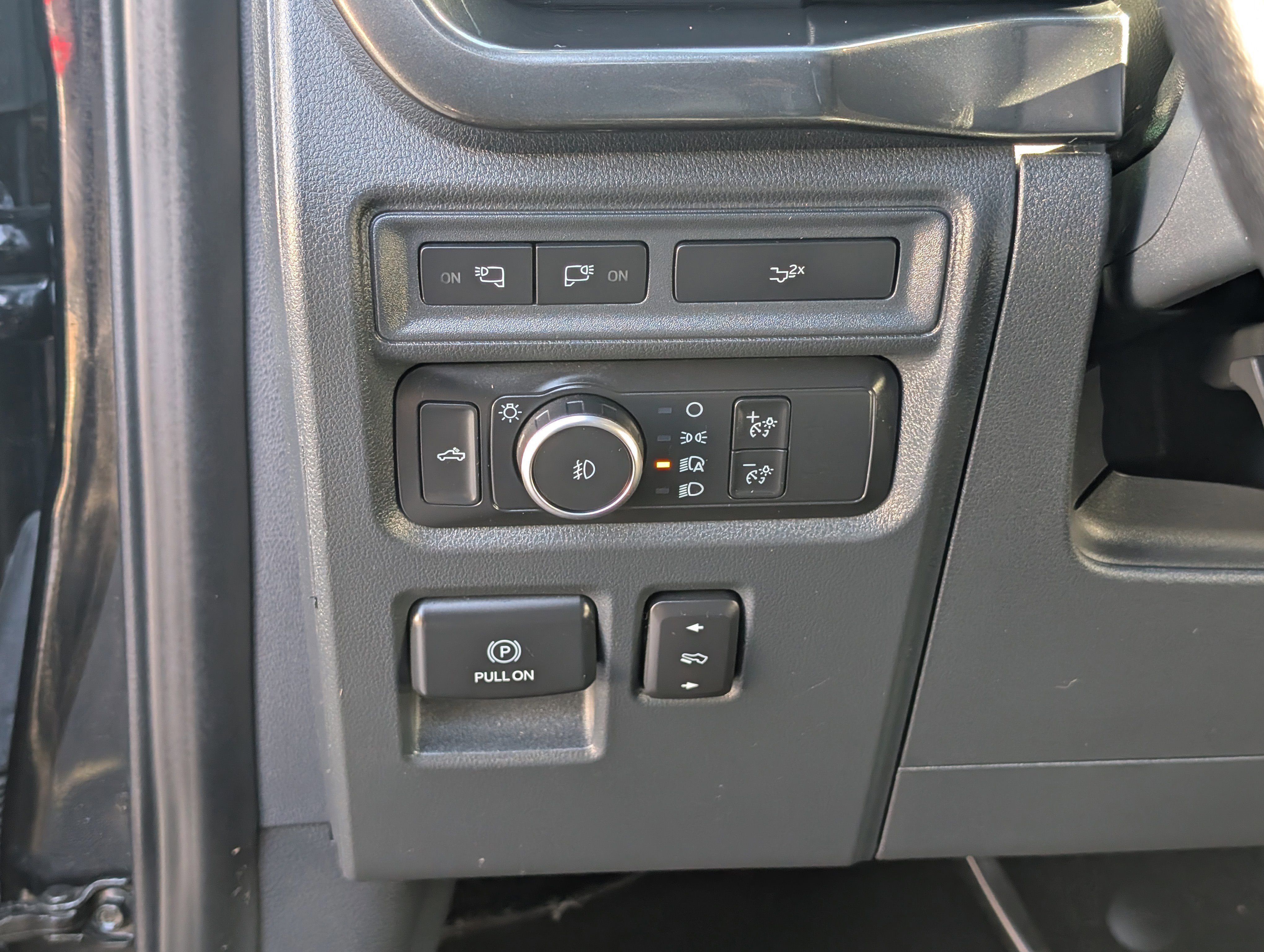 Certified 2022 Ford F150 XLT w/ Equipment Group 302A High image 21