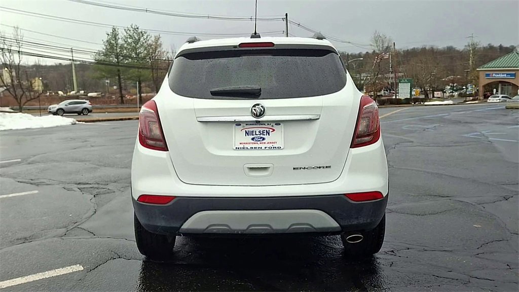 Used 2020 Buick Encore Essence image 6