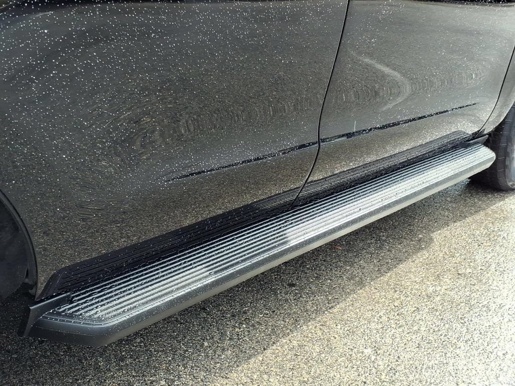 Certified 2025 Ford Expedition Active AWD/4WD image 7
