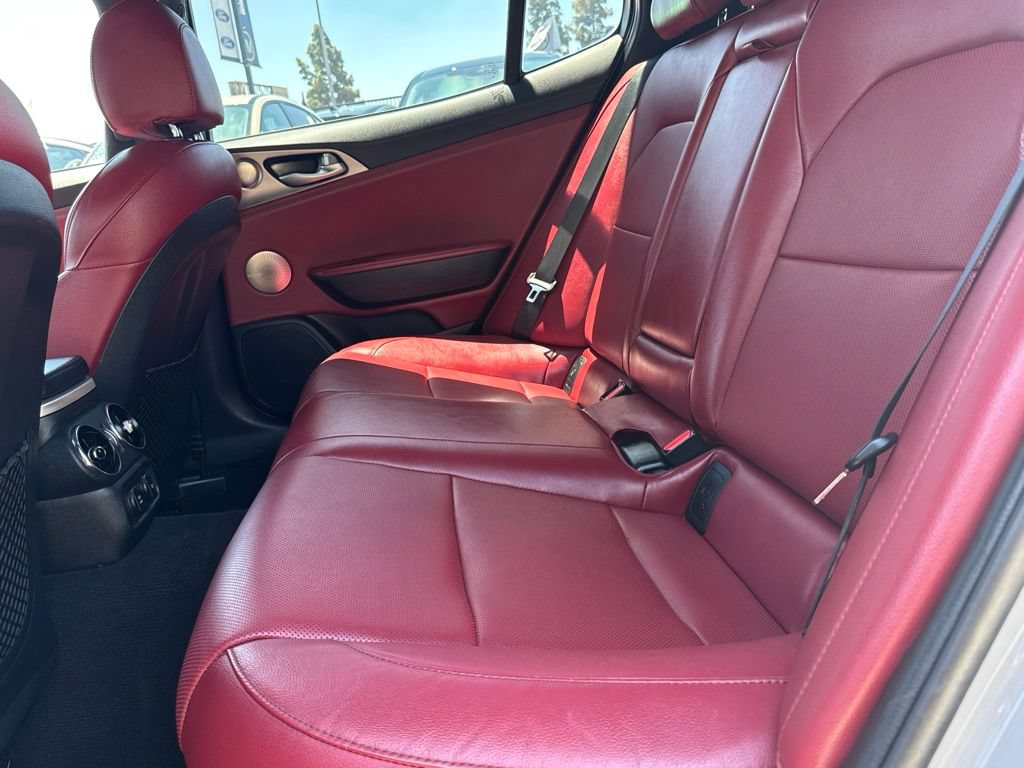 Used 2019 Kia Stinger GT1 RWD image 38