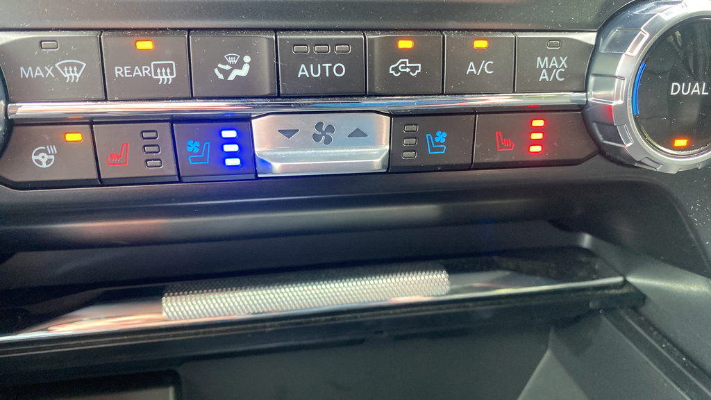 Certified 2024 Ford F150 Lariat AWD/4WD image 11