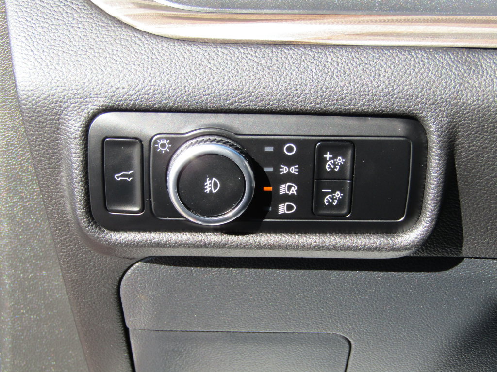 Certified 2024 Ford Explorer Limited w/ Equipment Group 301A AWD/4WD image 16