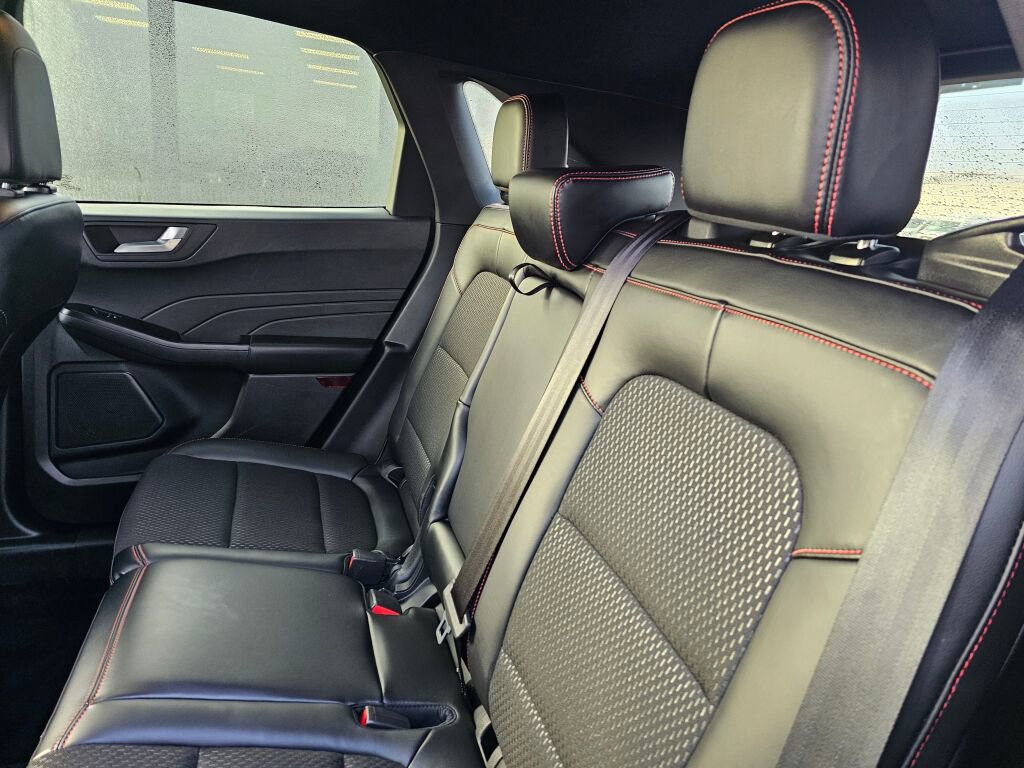 Certified 2025 Ford Escape ST-Line image 14