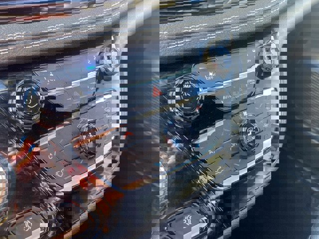 Used 2022 Chrysler Pacifica Touring-L w/ S Appearance Package image 15