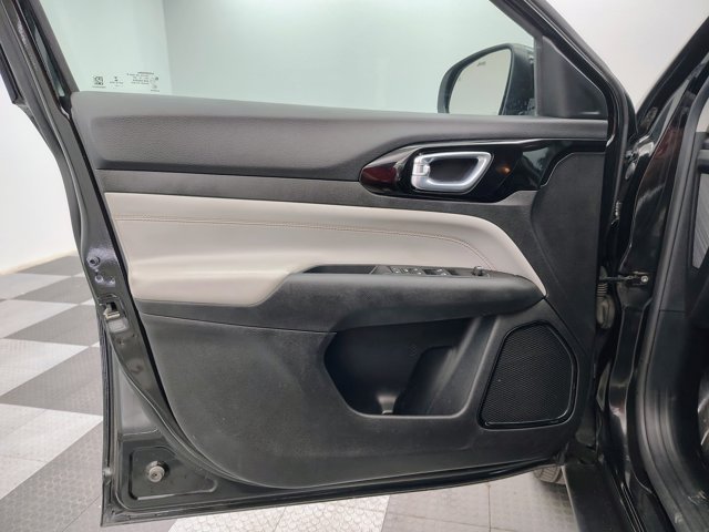 Used 2022 Jeep Compass Limited AWD/4WD image 18