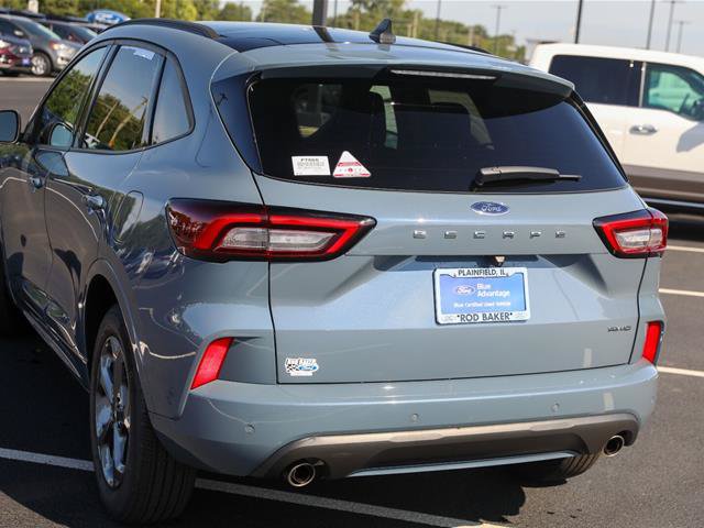 Certified 2024 Ford Escape ST-Line w/ Tech Pack #1 AWD/4WD image 16