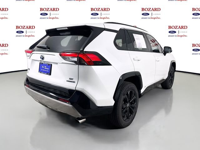 Used 2023 Toyota RAV4 SE image 8